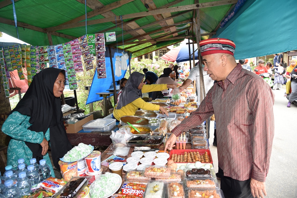 Buka Festival Ramadan Sendawar, Tingkatkan Ekonomi Masyarakat.